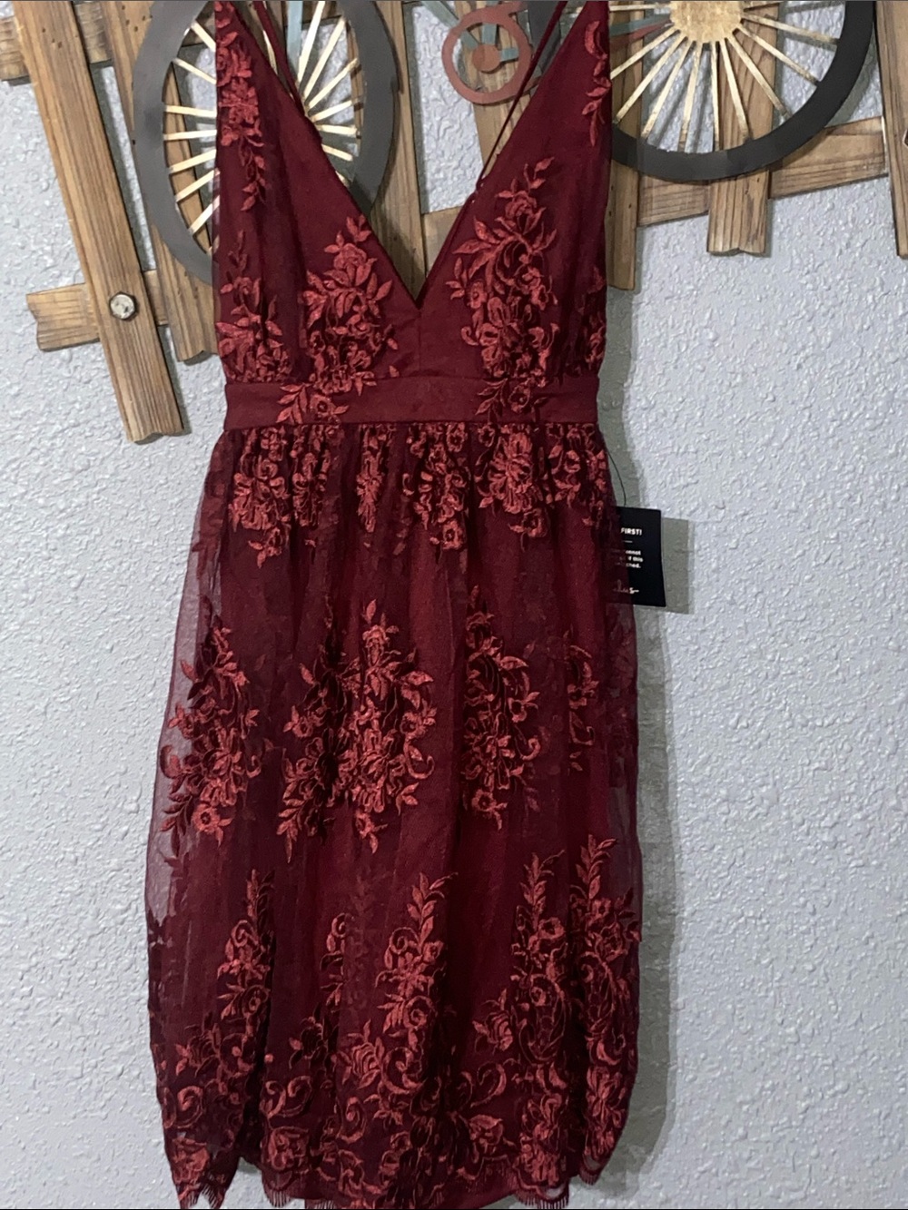 Lulus NWT M gorgeous!
